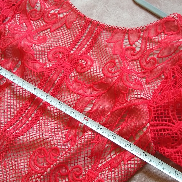 Reiss Zola Lace Overlay Scallop Edge Deep V Back Shift Dress - Picture 6 of 10